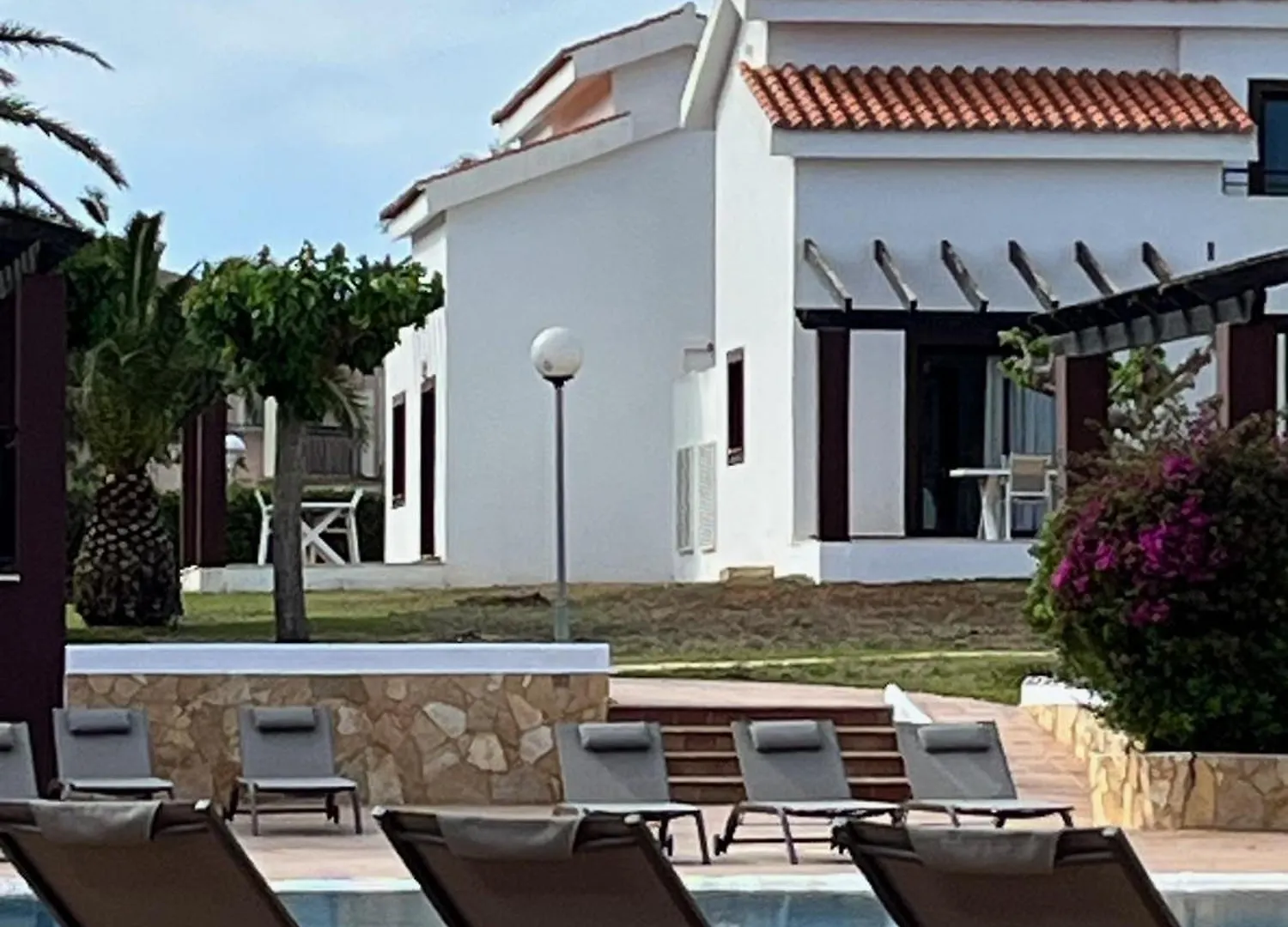 Nuramar Resort&Villas Cala'N Bosch  Apartahotel