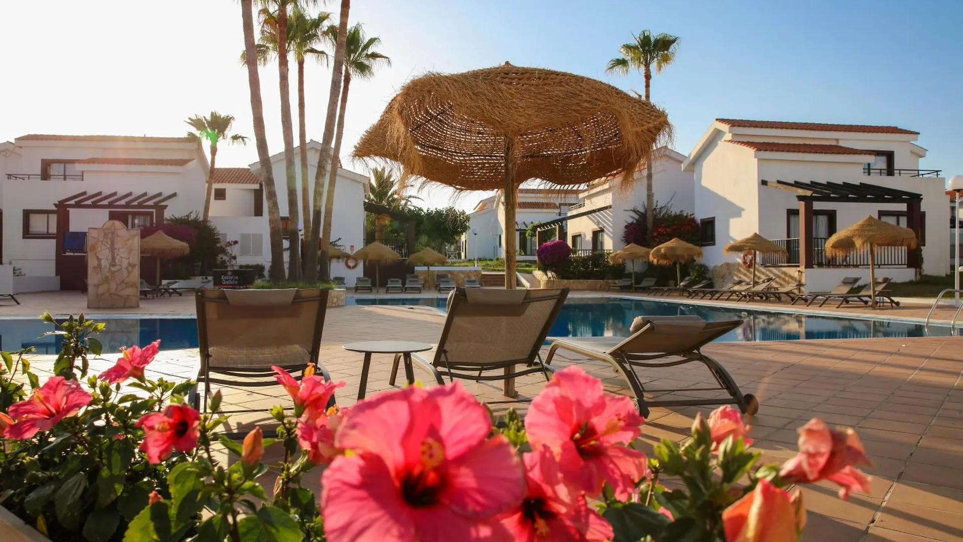 Nuramar Resort&Villas Cala'N Bosch  Apartahotel