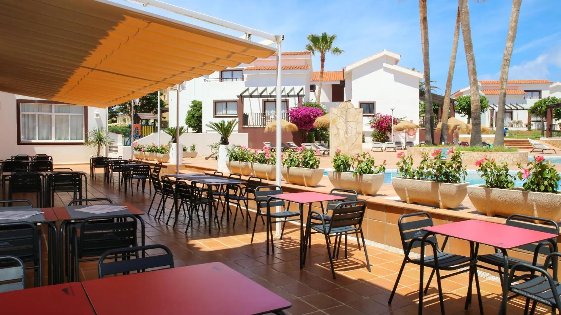 Nuramar Resort&Villas Cala'N Bosch  Apartahotel Cala'N Bosch (Menorca)