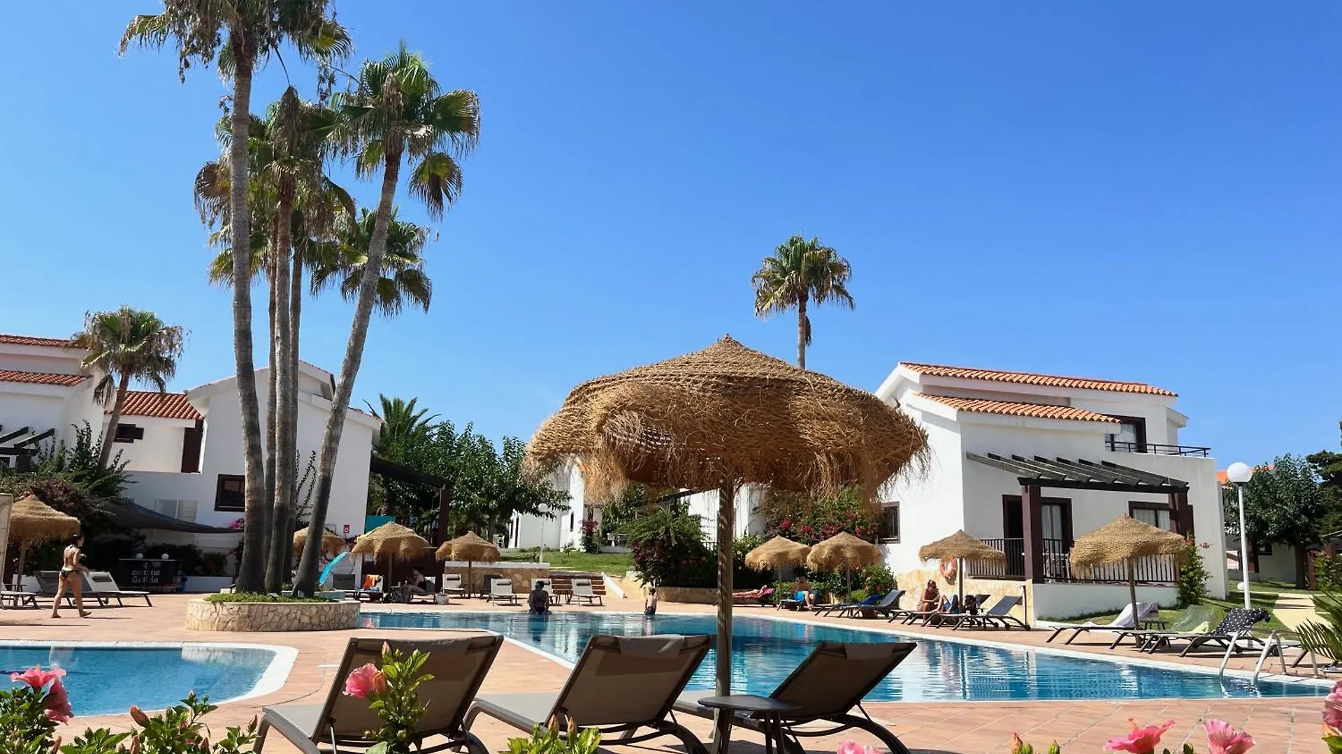 Nuramar Resort&Villas Cala'N Bosch  4*, Cala'N Bosch (Menorca) España